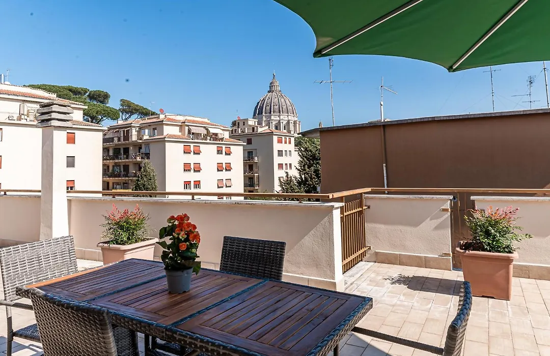 Consoli Penthouse - Terrace With A View On Saint Peter'S-1