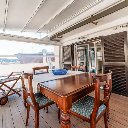 Consoli Penthouse - Terrace With A View On Saint Peter'S-3